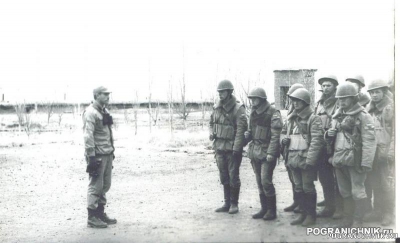 Комбат Маковский перед минбатом. ДРА.Рустак. осень 88-го.