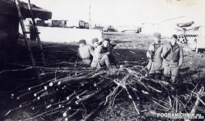 Кайсар1982г.Первые.Обустройство базы для мангруппы