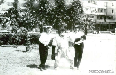 БЧ-5 в Сочи, Ю.Гагарин и П.Гмарь (ПСКР "ИЗМАИЛ)