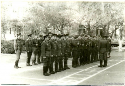 Ошский отряд. Рота связи на разводе 1990 г.