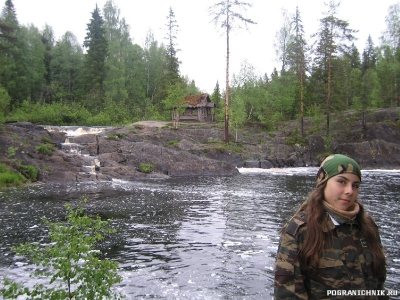 У водопадов