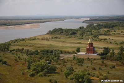 вид с о. Б.Уссурийский на протоку Казакевича