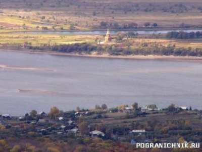 вид с Казакевичево на о.Б.Уссурийский.