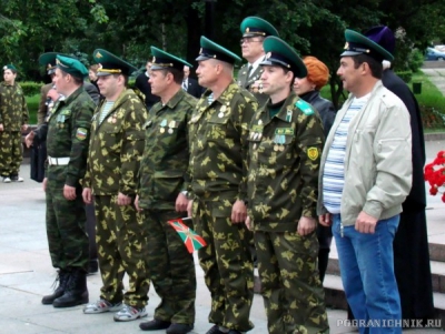 Боевой расчёт 27 мая 2010г., памятник.