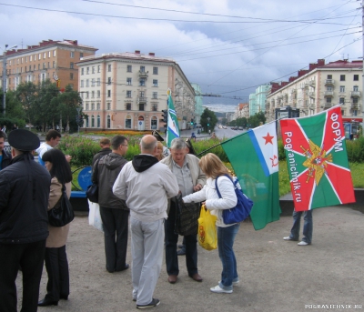 13.08.11. Мурманск. На площади 5 углов.