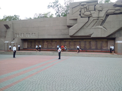 Севастополь. Смена почетного караула у памятника Защитникам (5)