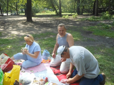 Подробнее о "Завтрак на траве :))"