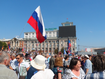 Донецк. Новороссия.Сожжённая техника украинской армии.