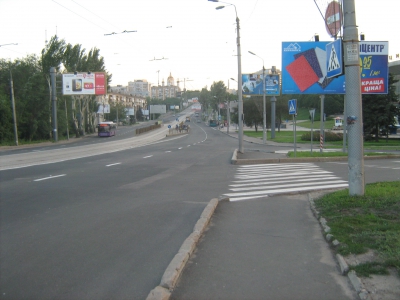 Опустевшие улицы Донецка.