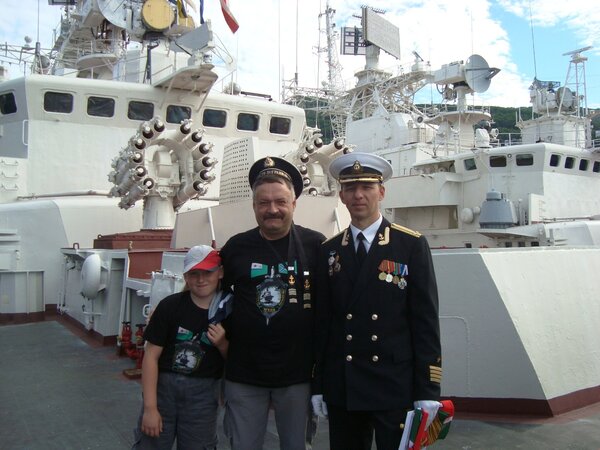 2013-Петропавловск-Камчатский-ВеселовЫ-Кулачков.JPG