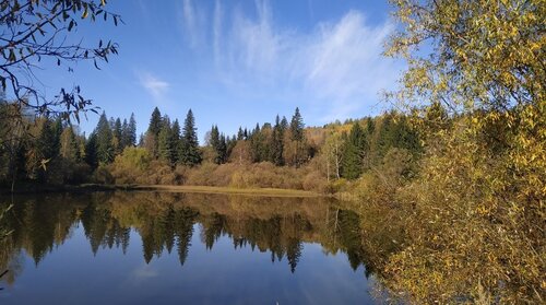 осеннее озеро.jpg