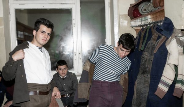 В наряд с 2х 1 января 1989г одеваемся.jpg