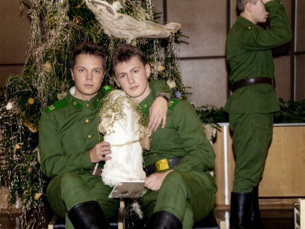31 декабря скоро Новый 1989 год Серега Зимин и Коля Целиков.jpeg